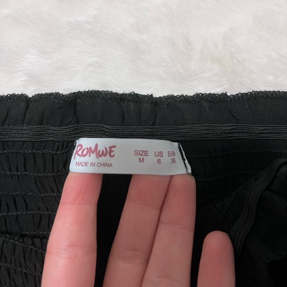 ROMWE LACE UP CROP TOP - Picture 4 of 4